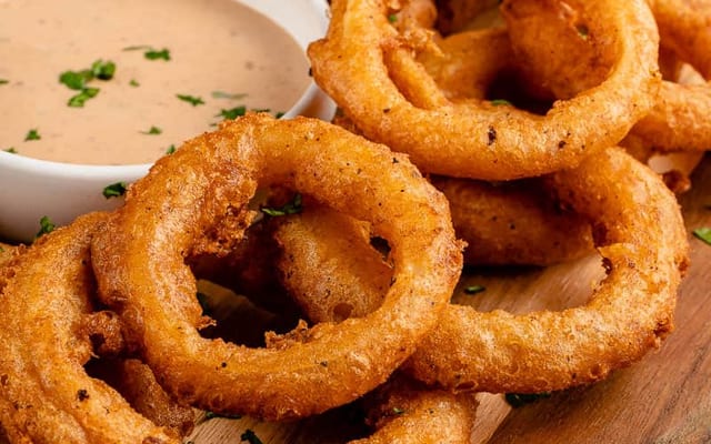 Crisp battered onion rings